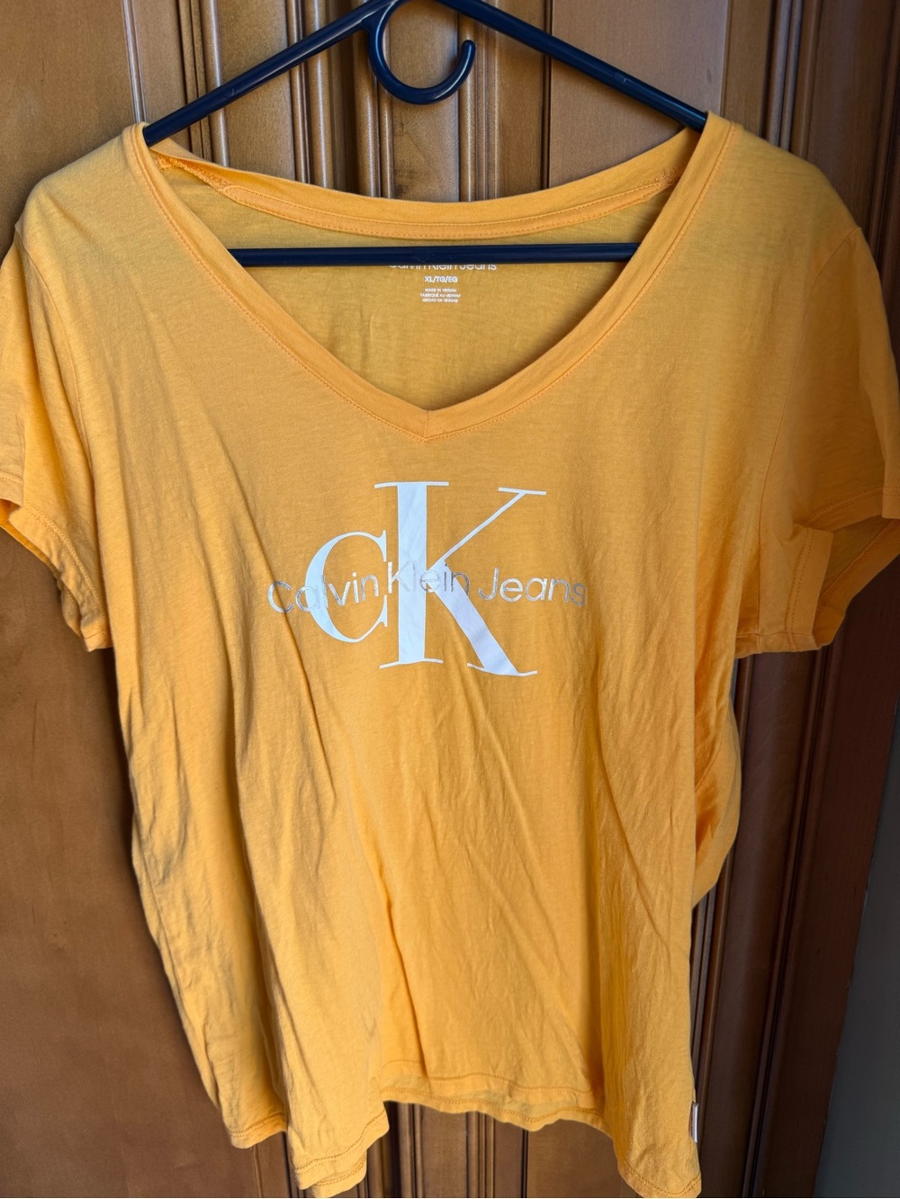 Calvin Klein Jeans Women's Orange V-Neck Logo Tee
